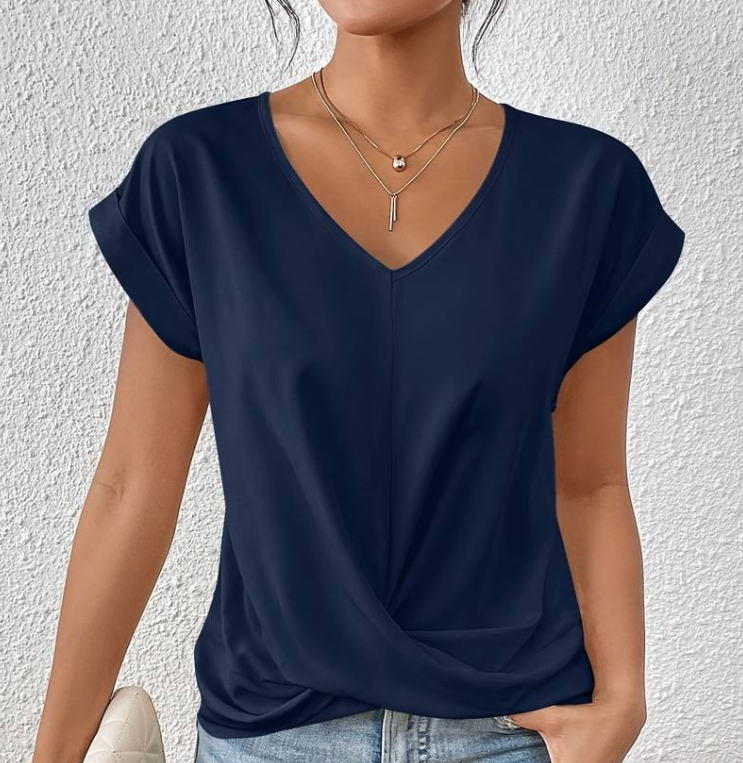 Lunar | The perfect v-neck top